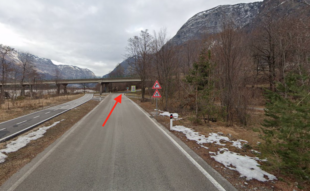 Giriamo a destra in direzione Dogna